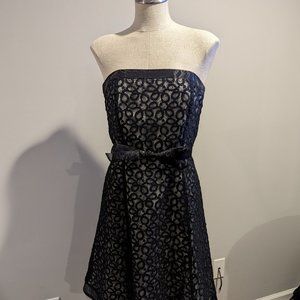 White House Black Market - Strapless Black Lace Cocktail Dress - Sz 8 - EUC